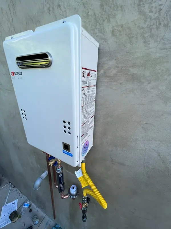 Tankless water heater installation for Misty Oaks homes
